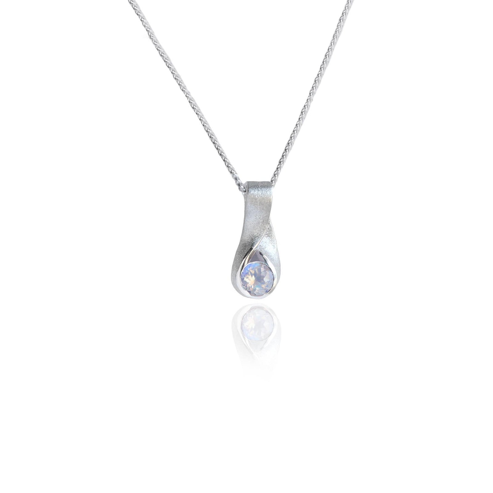 Dainty Gemstone Chain Moonstone