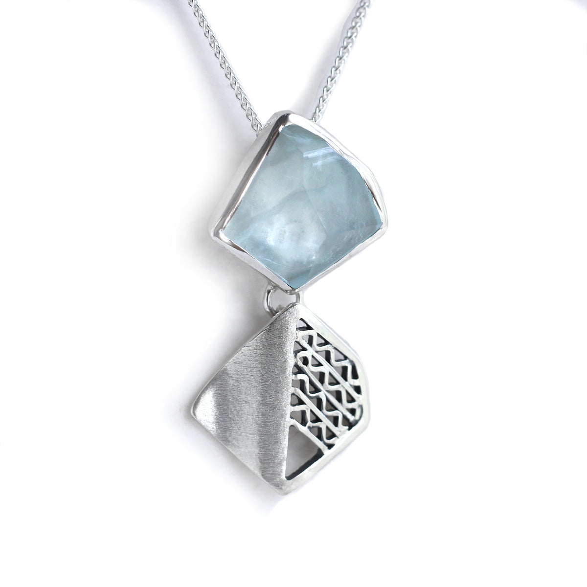 Filigree Aquamarine Neckchain