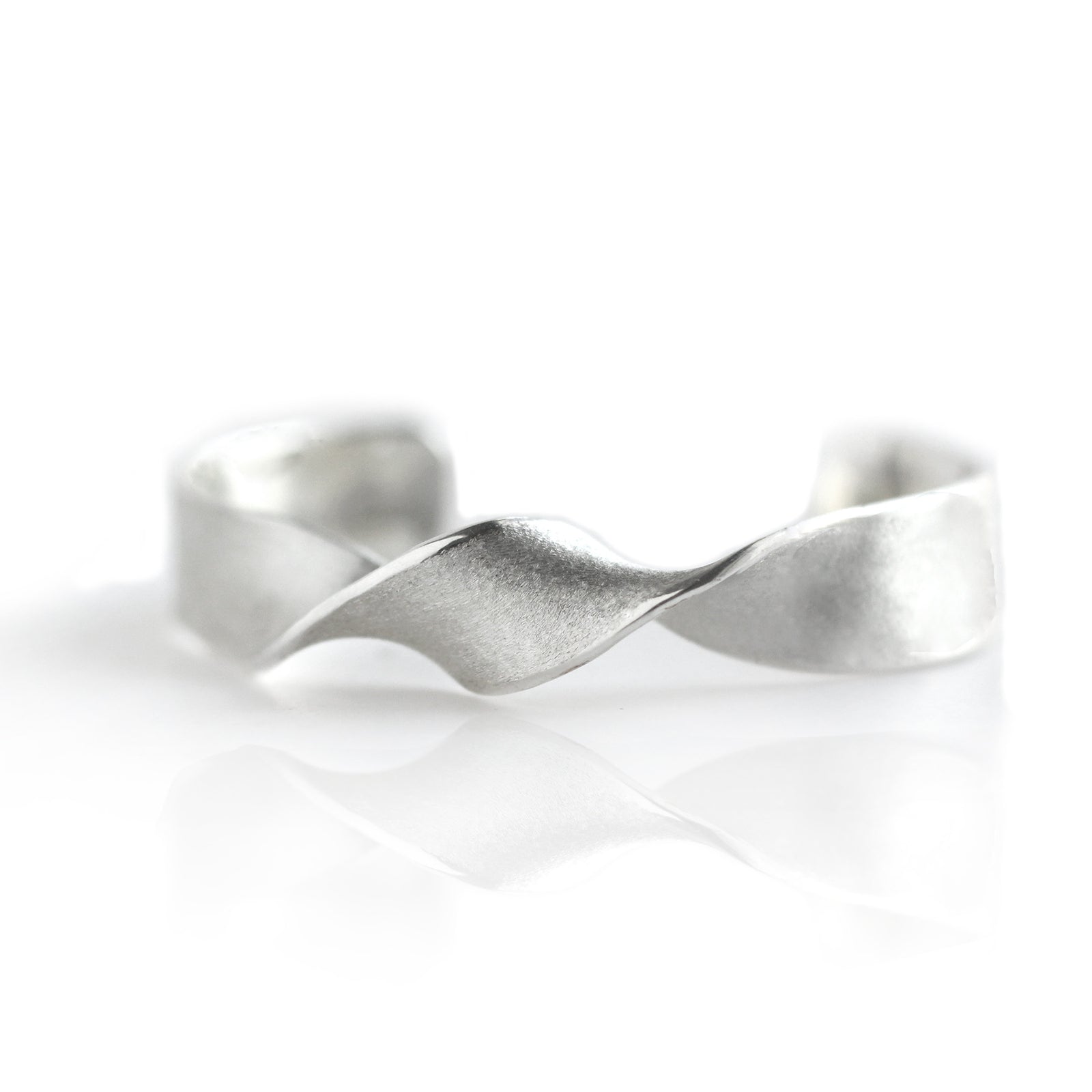 Msasa Pod Cuff