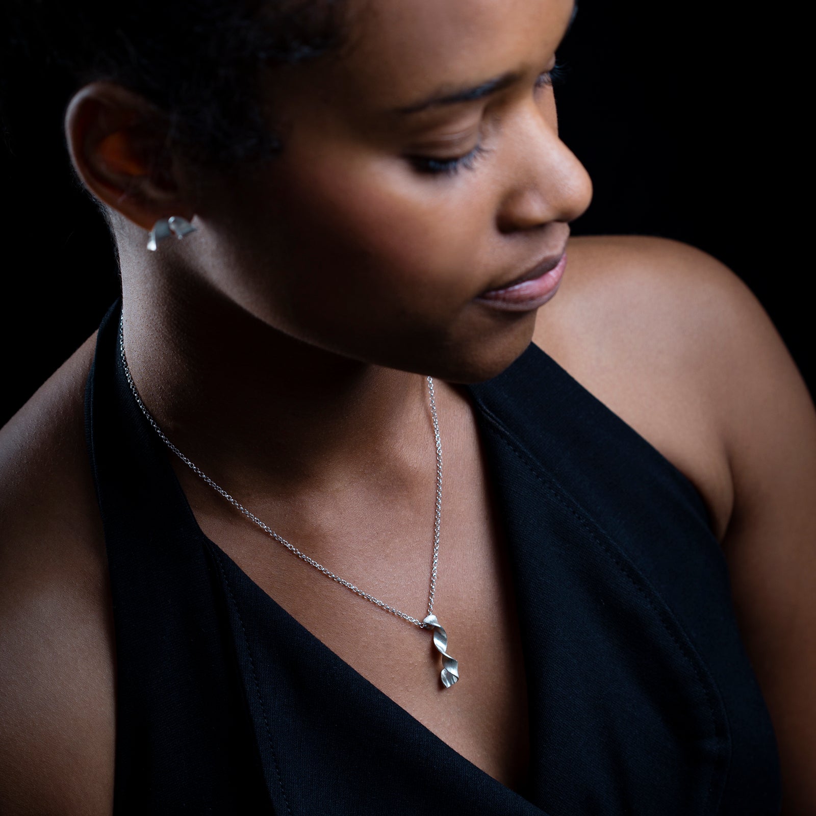 Msasa Twist Chain