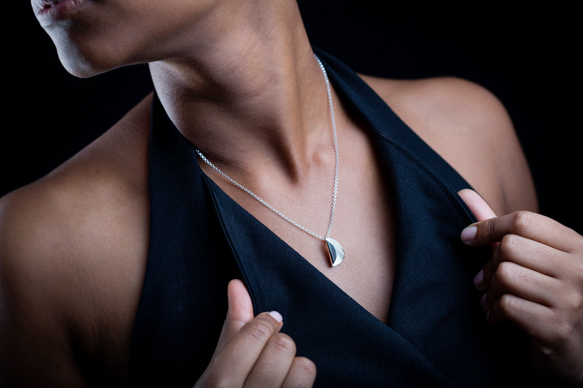 Pod Chain on Model Black background