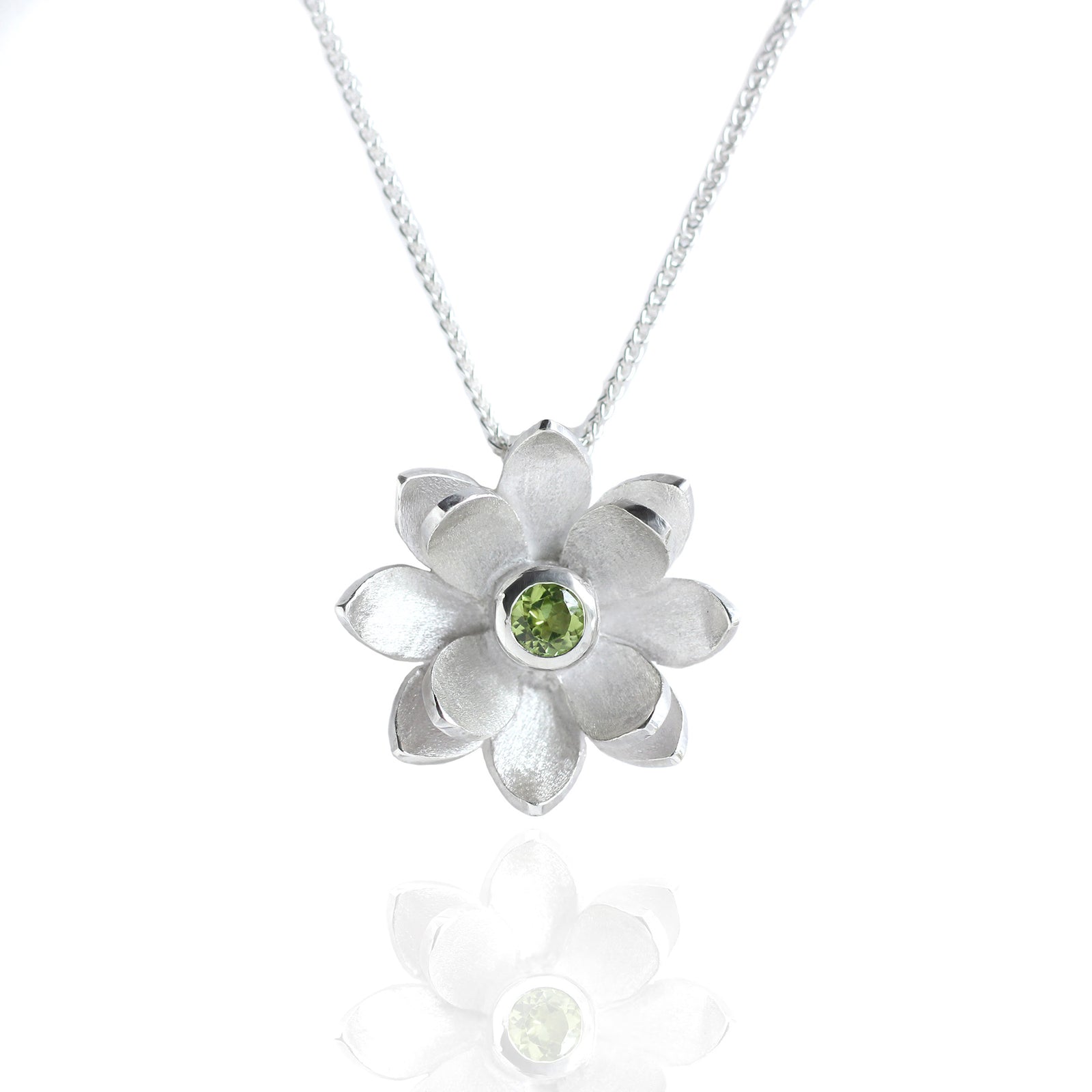 Water-Lily Chain